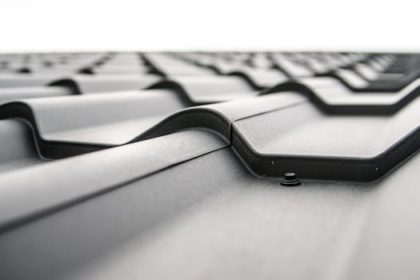 All about corrugated sheet metal roofing: durability, aesthetics and correct installation